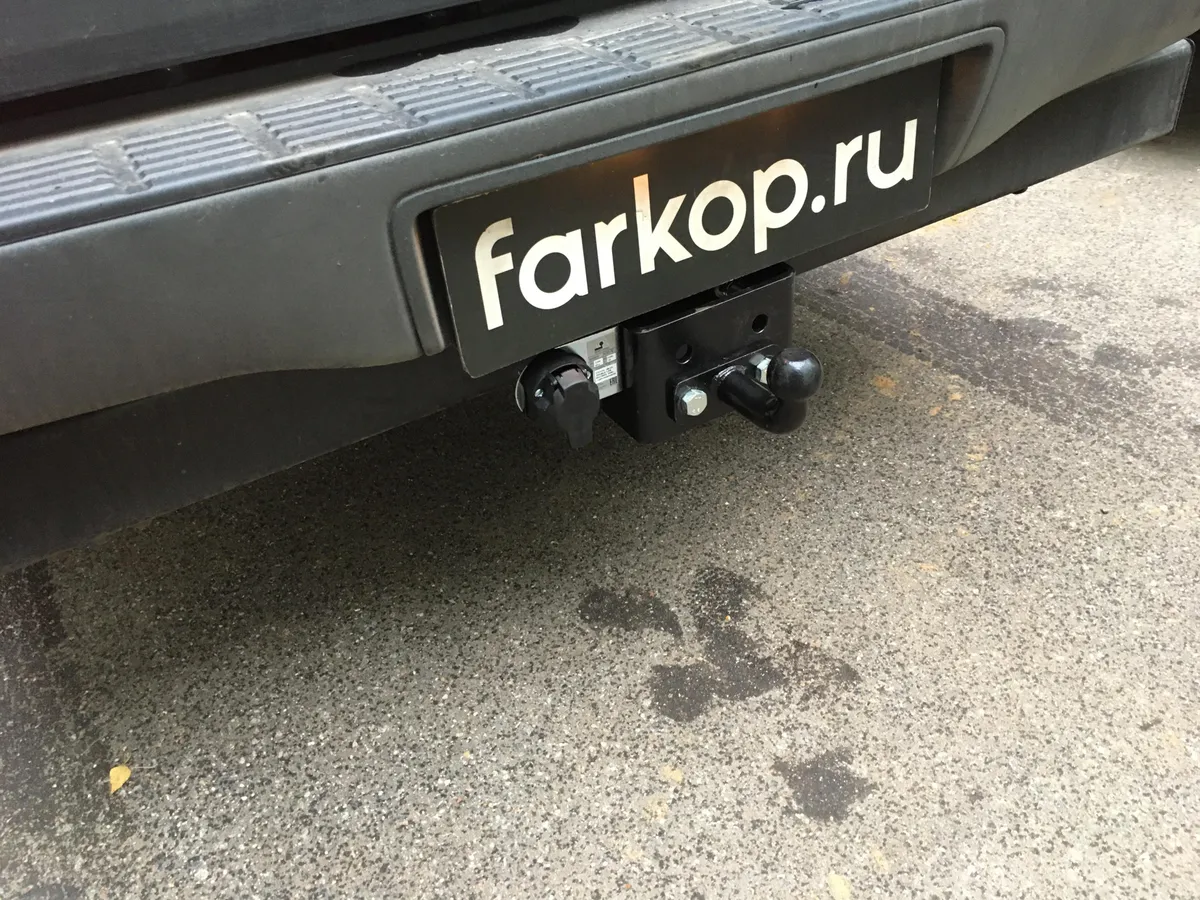 Фаркоп Лидер Плюс для Toyota Hilux 2010-2015 T114-FC в Ижевск Фаркоп Лидер Плюс для Toyota Hilux 2010-2015 T114-FC в Ижевск
