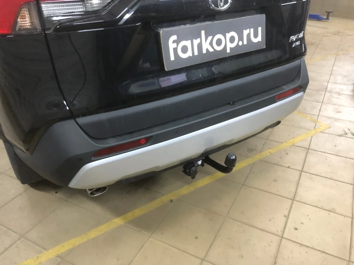 Фаркоп Berg для Toyota RAV4 2019- F.5717.001 в Ижевск Фаркоп Berg для Toyota RAV4 2019- F.5717.001 в Ижевск