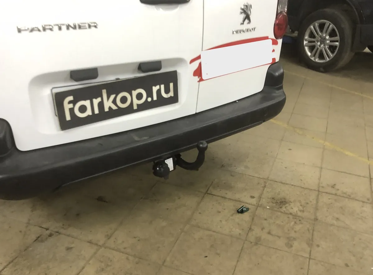 Фаркоп Steinhof для Peugeot Partner 2008-, (L2) C-015 в Ижевск