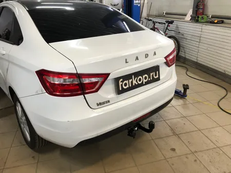 Фаркоп Berg для Lada Vesta (вкл. Cross) 2015-2022 Арт. F.6012.003 F.6012.003 в Ижевск